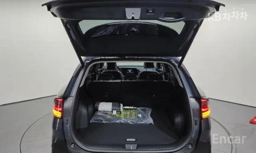 2023 - kia sportage