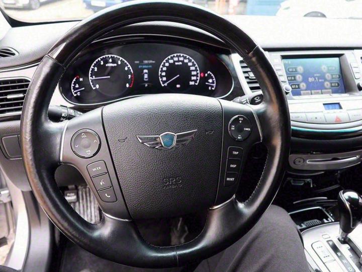 Hyundai Genesis BH330 LUXURY Base Type 9