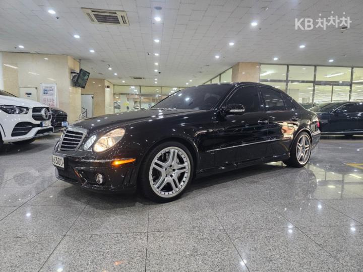Mercedes-Benz E-Class E63 AMG W211 2