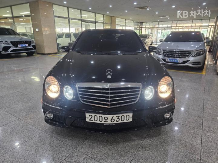 Mercedes-Benz E-Class E63 AMG W211 3