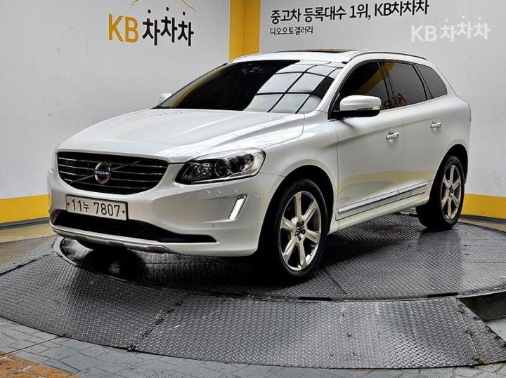 Volvo XC60 D5 2.4 Inscription 4