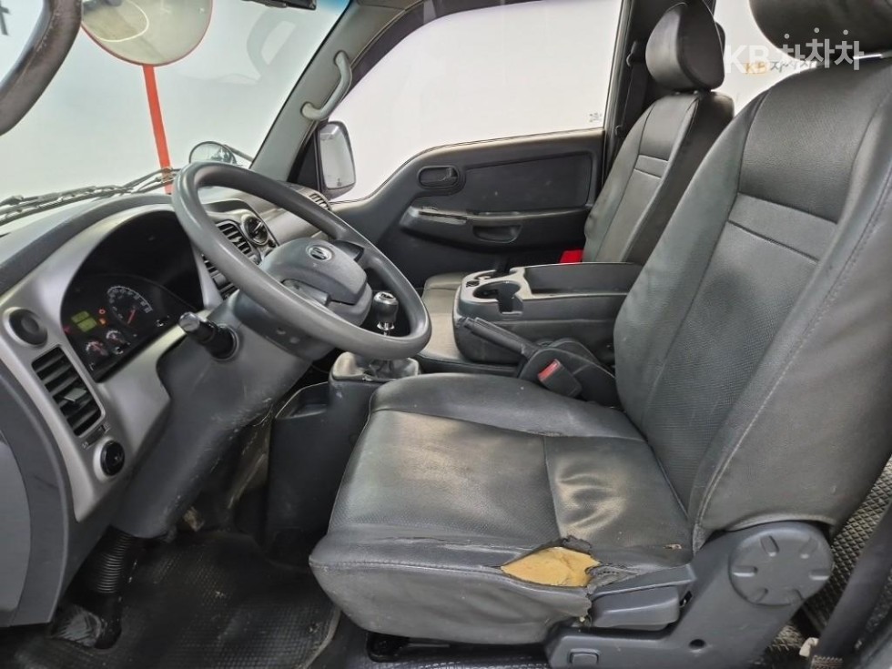 2014 - kia bongo iii