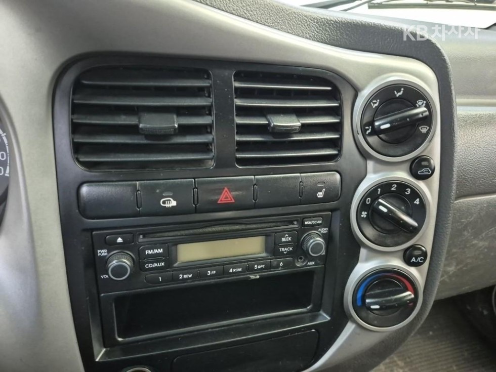 2014 - kia bongo iii