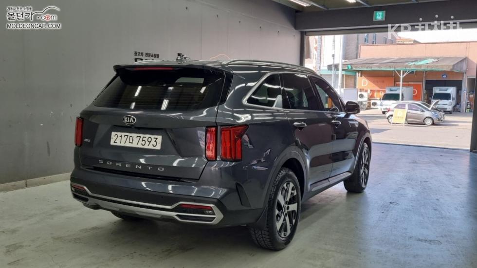 2021 - kia sorento