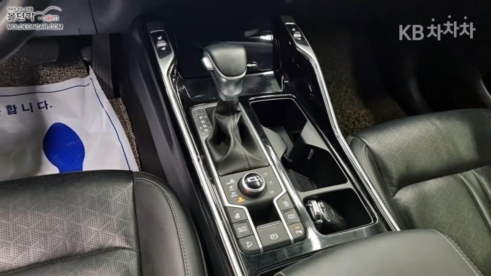 2021 - kia sorento