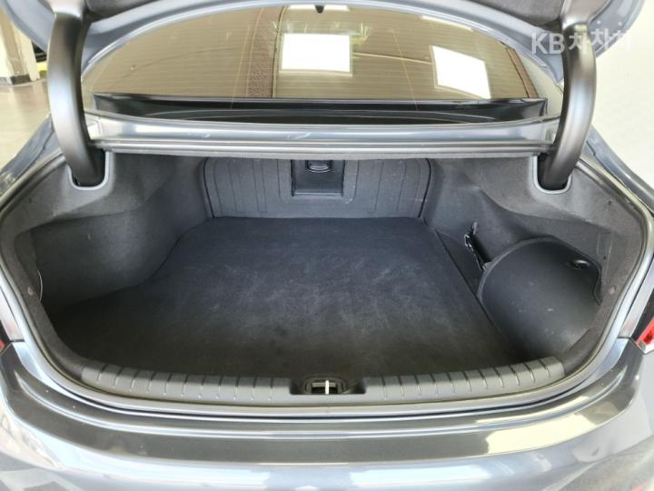 Hyundai Grandeur IG Hybrid Exclusive Base Type 10