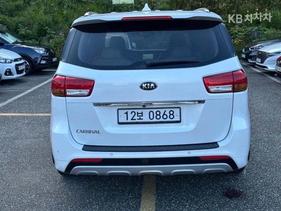 2016 - kia carnival