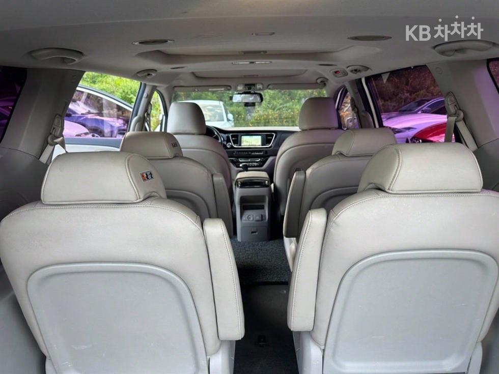 2016 - kia carnival