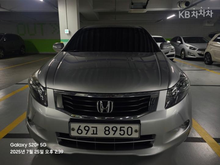 Honda Accord 3.5 Sedan 2008-2012 8