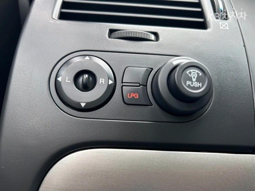 Chevrolet Tosca — miniaturë 12