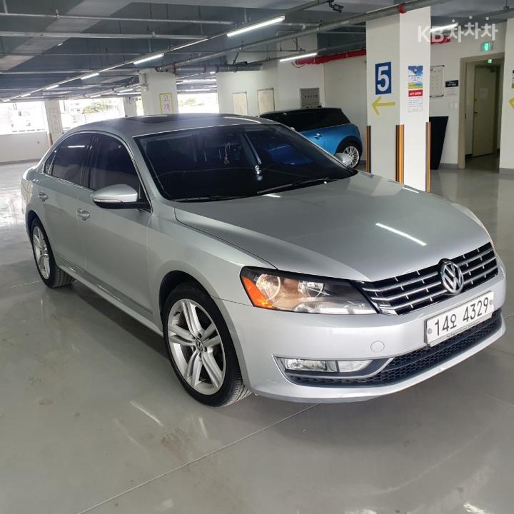 Volkswagen Passat 2.0 TDI B7 11 year ~ 4