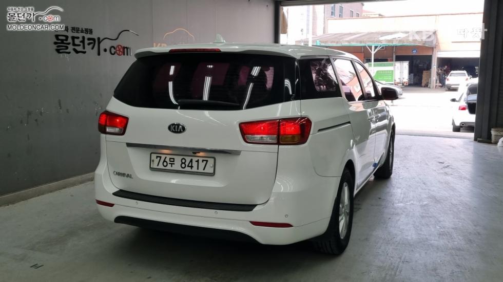 2016 - kia carnival