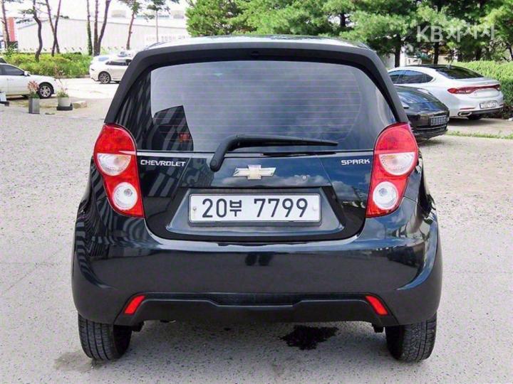 Chevrolet Spark Van Van 5