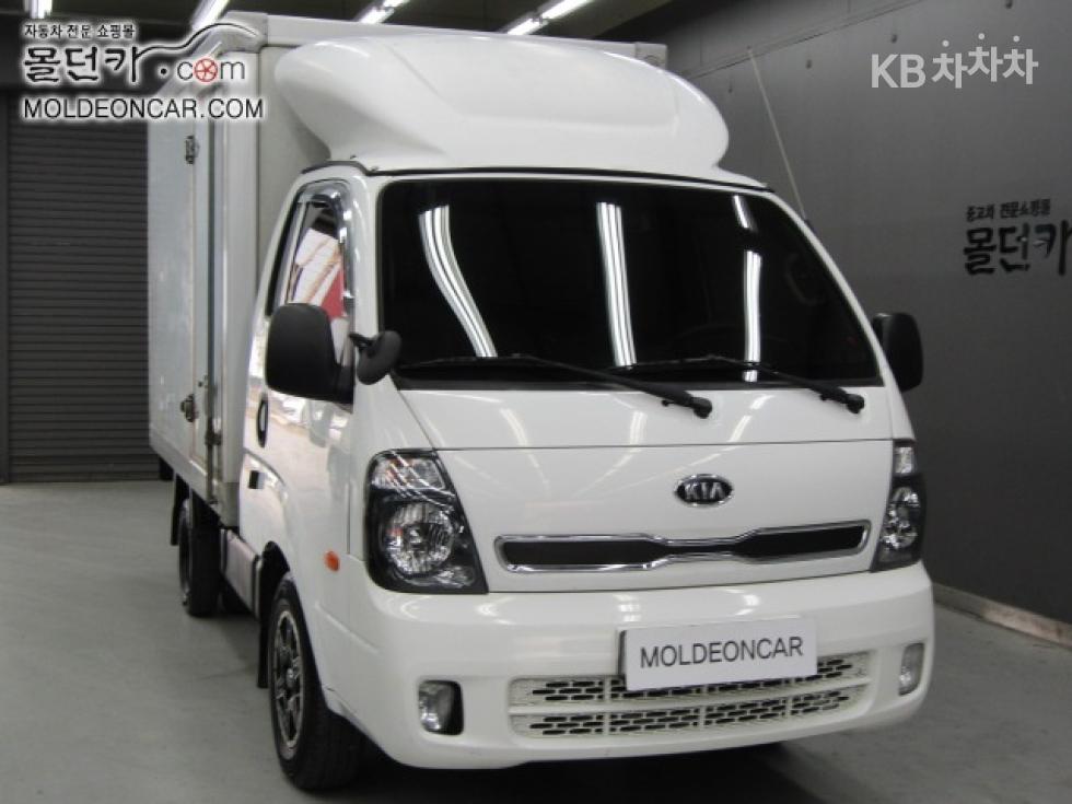 2012 - kia bongo iii