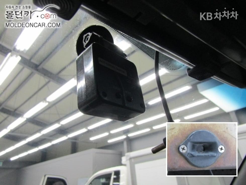2012 - kia bongo iii