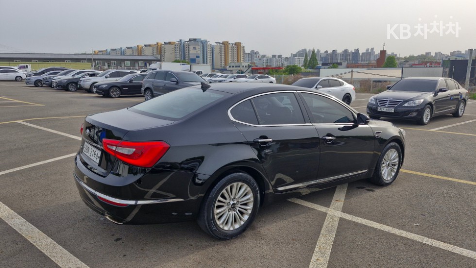 2013 - kia k7