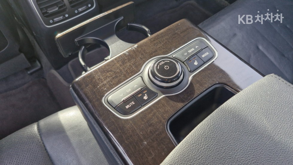 2013 - kia k7