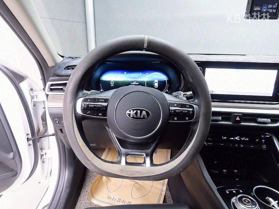 2020 - kia k5