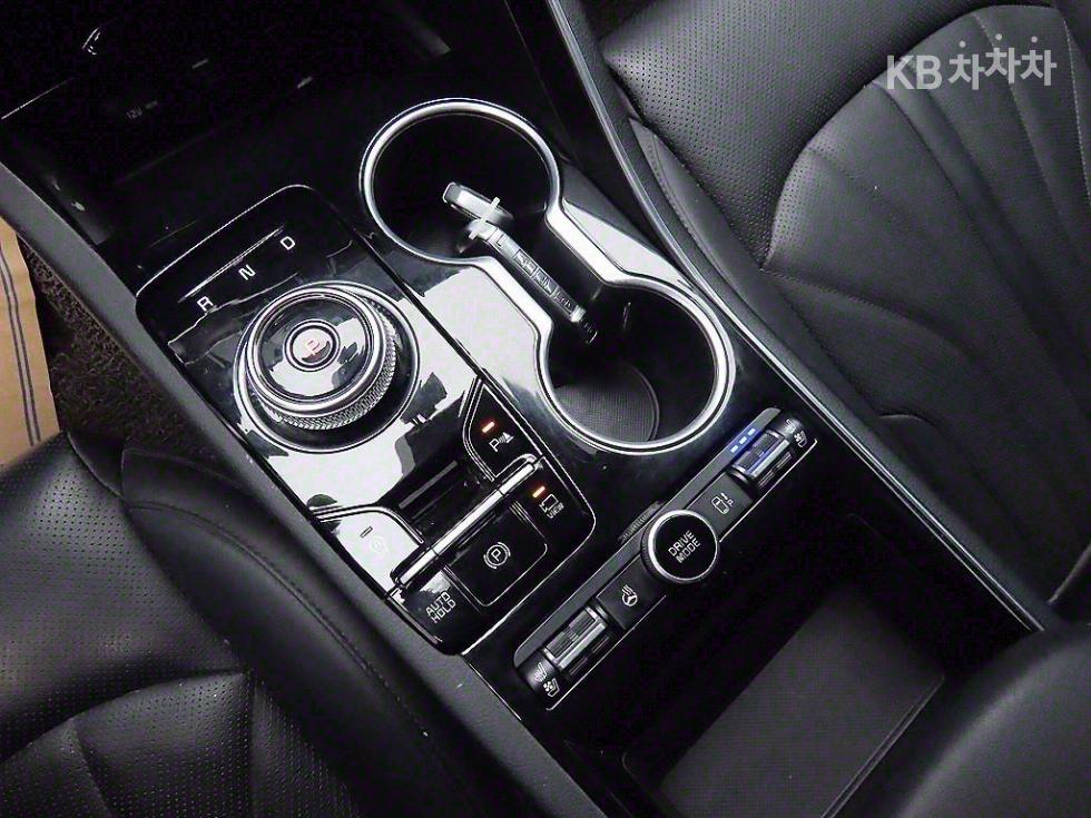 2020 - kia k5