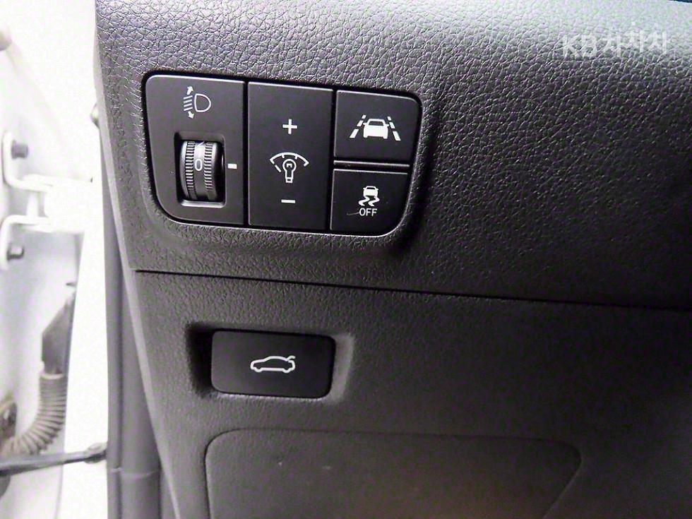 2020 - kia k5