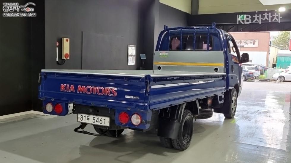 2018 - kia bongo iii
