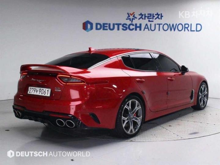 Kia Stinger 3.3 Turbo 4WD GT 3