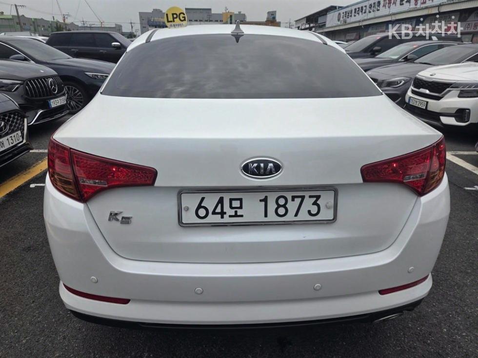2011 - kia k5