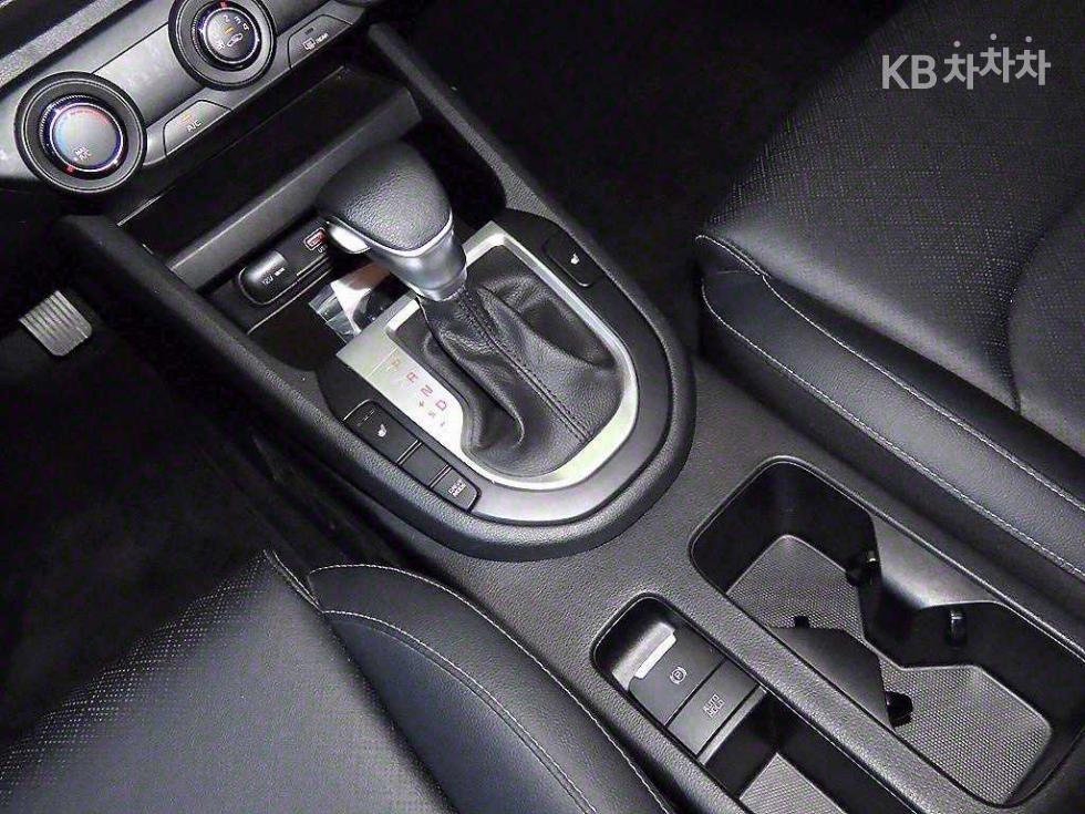 2022 - kia k3