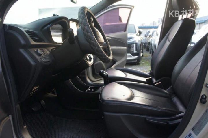 Chevrolet Spark The Next LT Plus 9