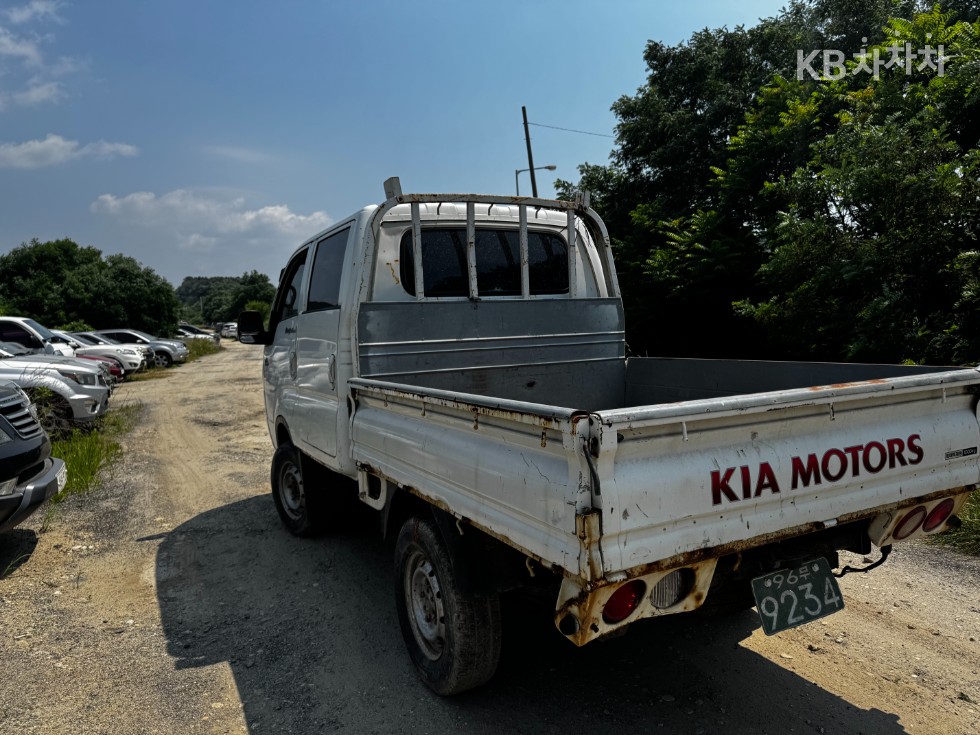 2004 - kia bongo iii