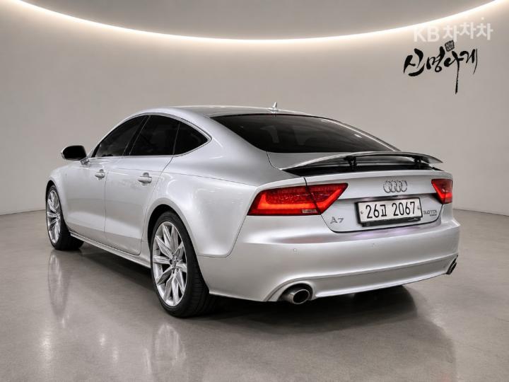 Audi A7 3.0 TDI Quattro Dynamic 6