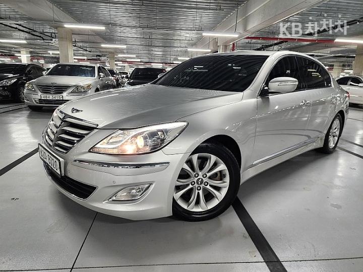 Hyundai Genesis BH330 MODERN Special