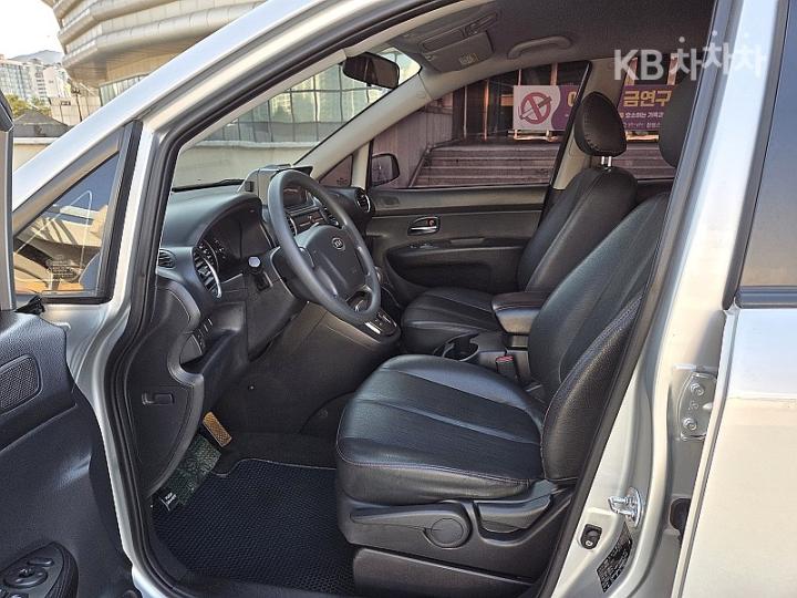 Kia Carens New 2.0 LPI GLX Premium Type 5