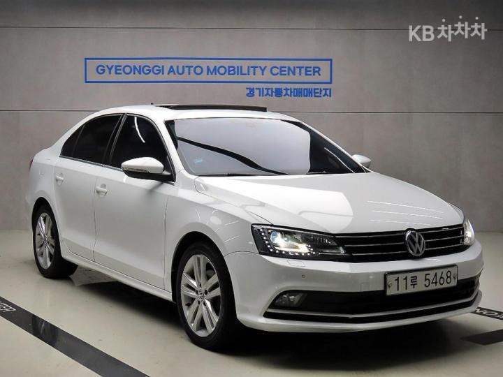 Volkswagen Jetta New 2.0 TDI BlueMotion Premium