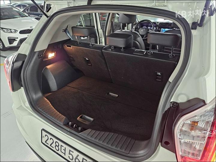 KG Mobility (Ssangyong) Tivoli Gasoline V3 2WD Base Type 7