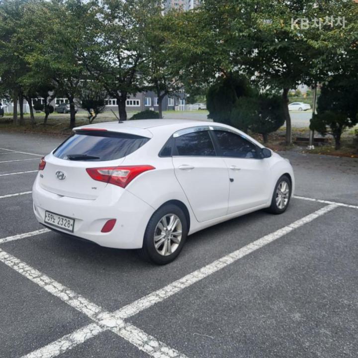 Hyundai i30 New 1.6 VGT Unique 3