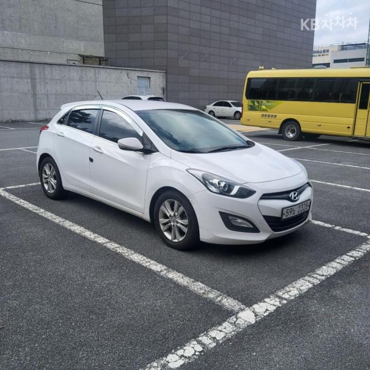 Hyundai i30 New 1.6 VGT Unique 6