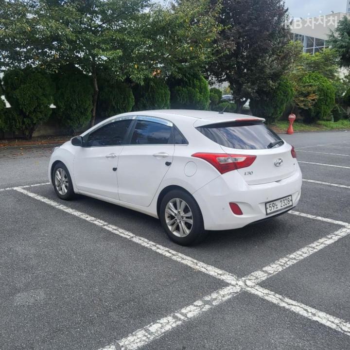 Hyundai i30 New 1.6 VGT Unique 7