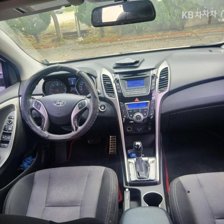 Hyundai i30 New 1.6 VGT Unique 8