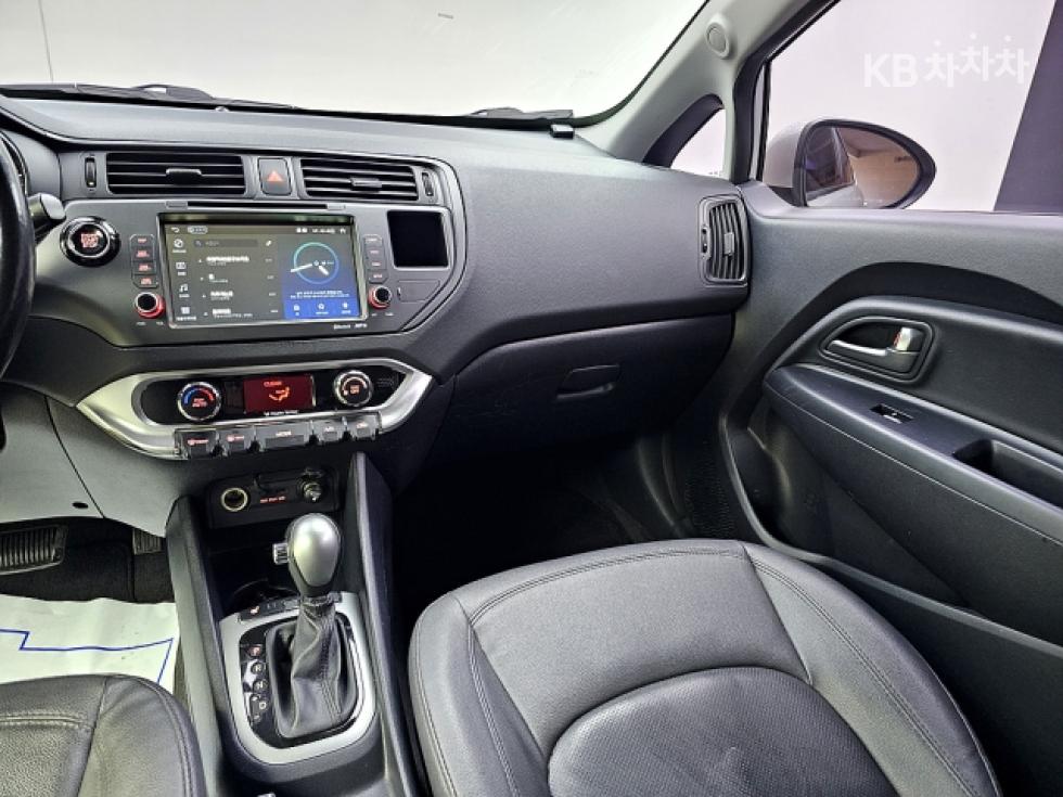 2014 - kia pride