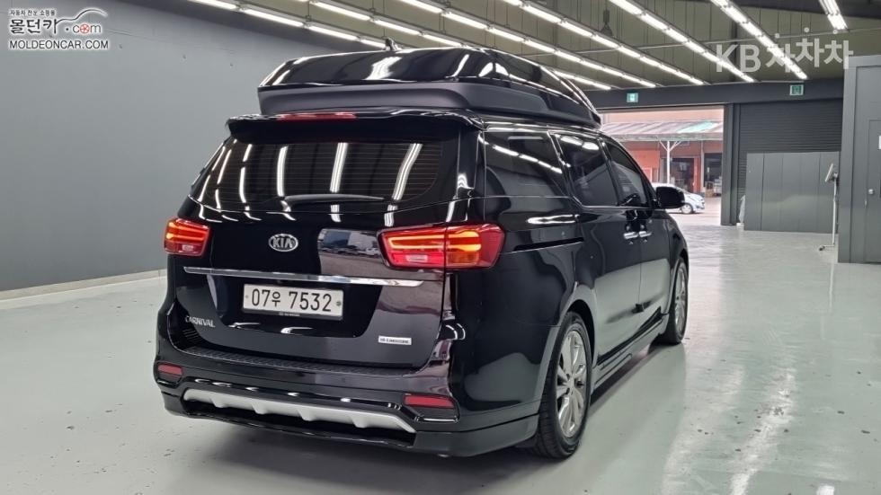 2019 - kia carnival