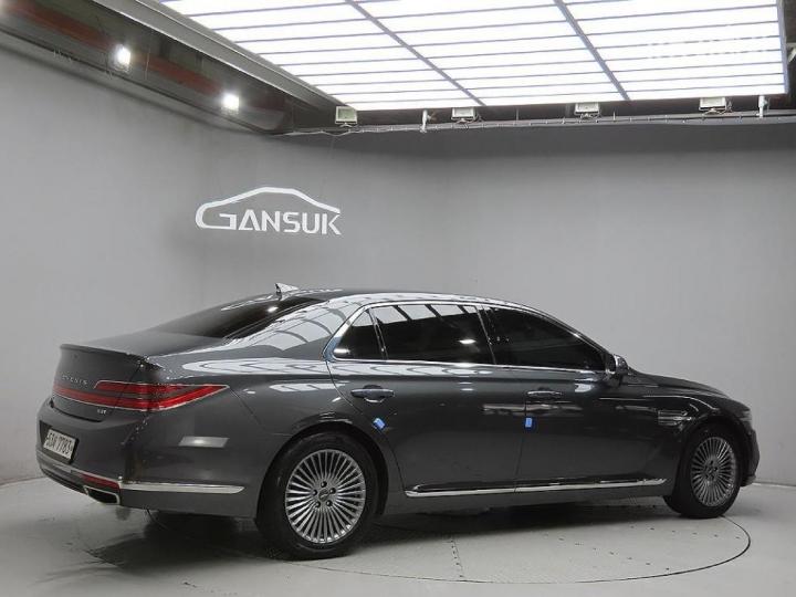 Genesis G90 3.3T GDi Luxury 5