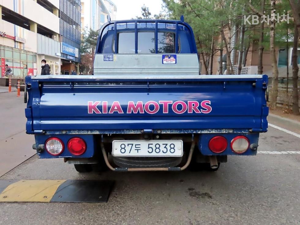 2013 - kia bongo iii