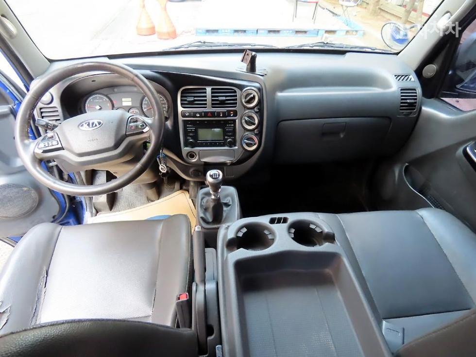 2013 - kia bongo iii