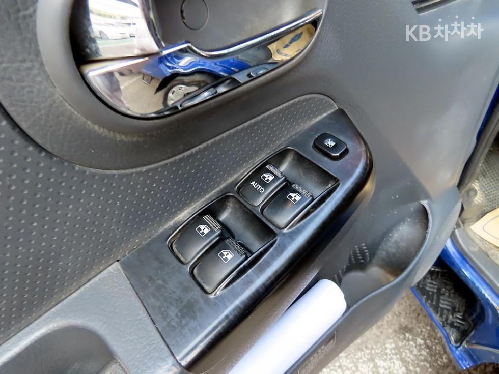 2013 - kia bongo iii