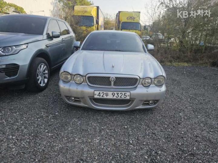 Jaguar XJ 2.7D LWB 2