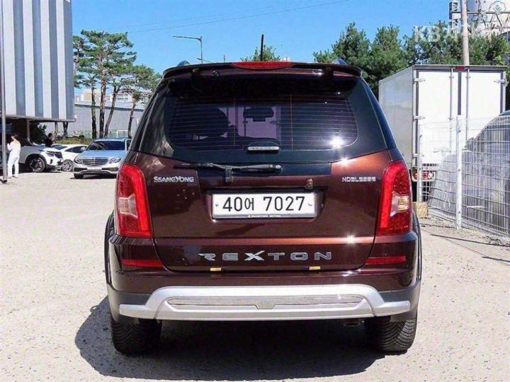 KG Mobility (Ssangyong) Rexton W 4WD Noblesse 5