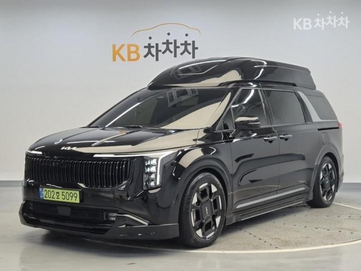 Kia Carnival High Limousine 1.6 HEV 9 Seater Signature - фото 1