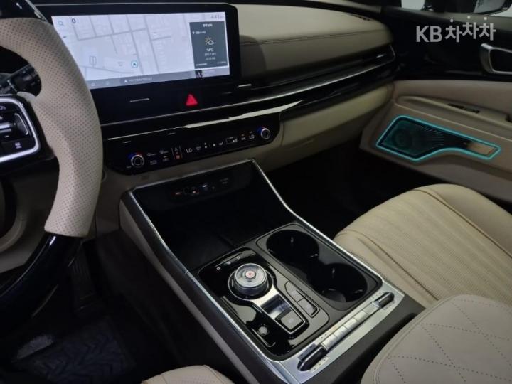 Kia Carnival High Limousine 1.6 HEV 9 Seater Signature - фото 11