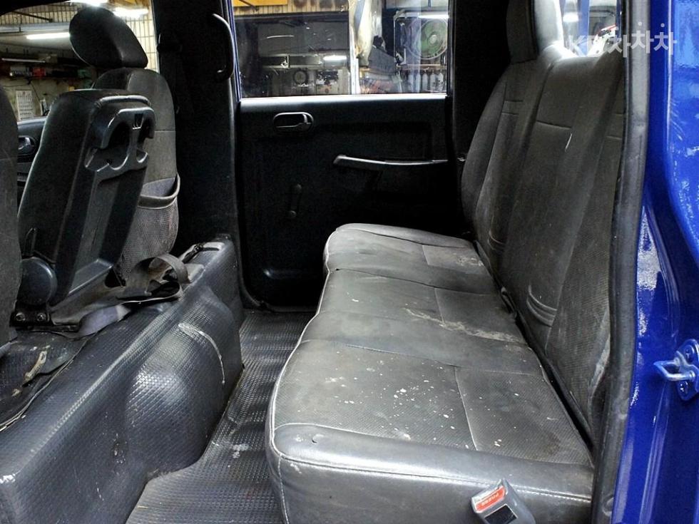 2011 - kia bongo iii